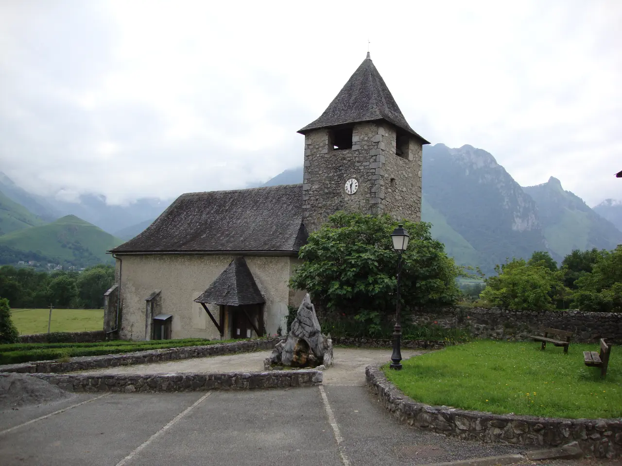 Athas (Lées-Athas, Pyr-Atl, Fr) l'église