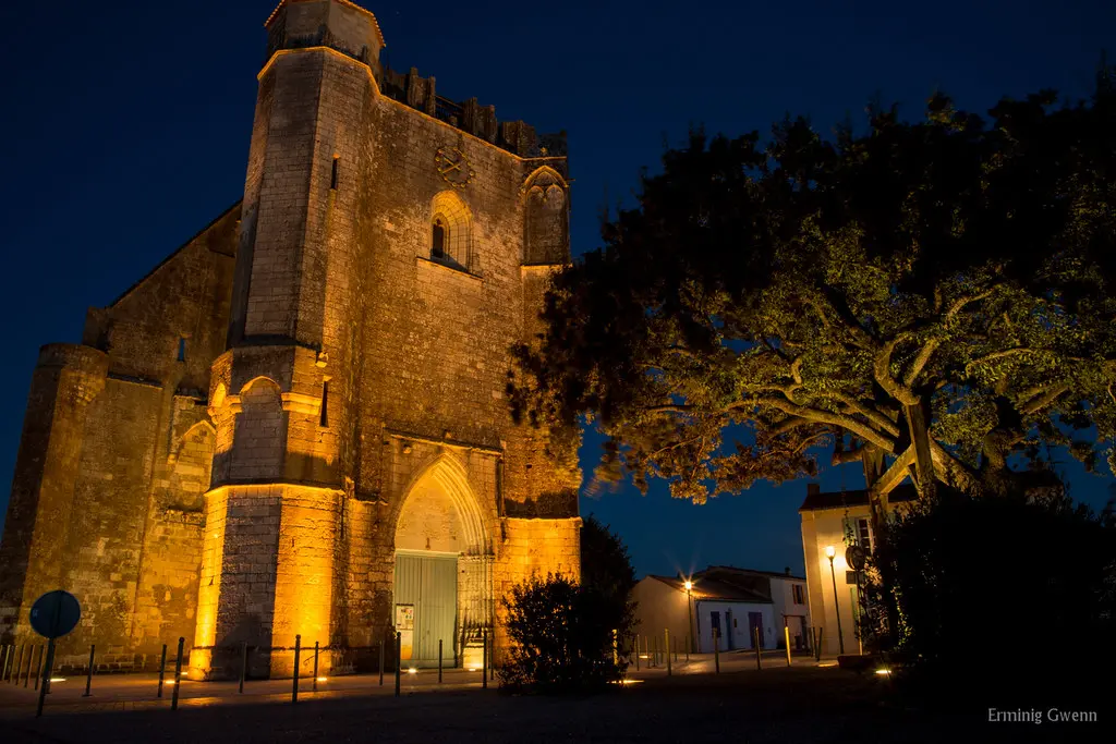 Église Saint-Pierre de Marsilly.