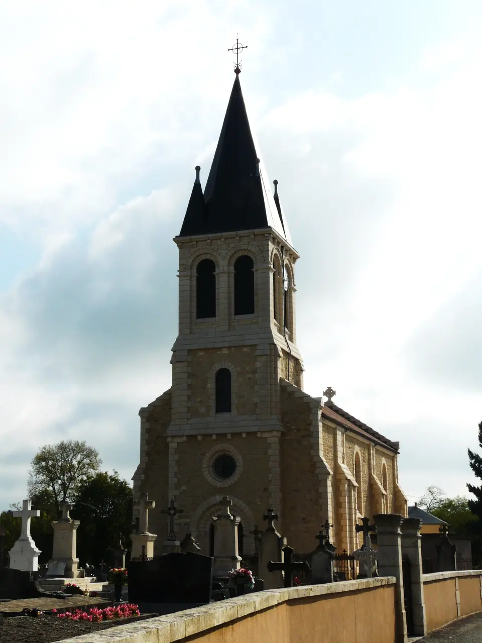 Ménesplet église