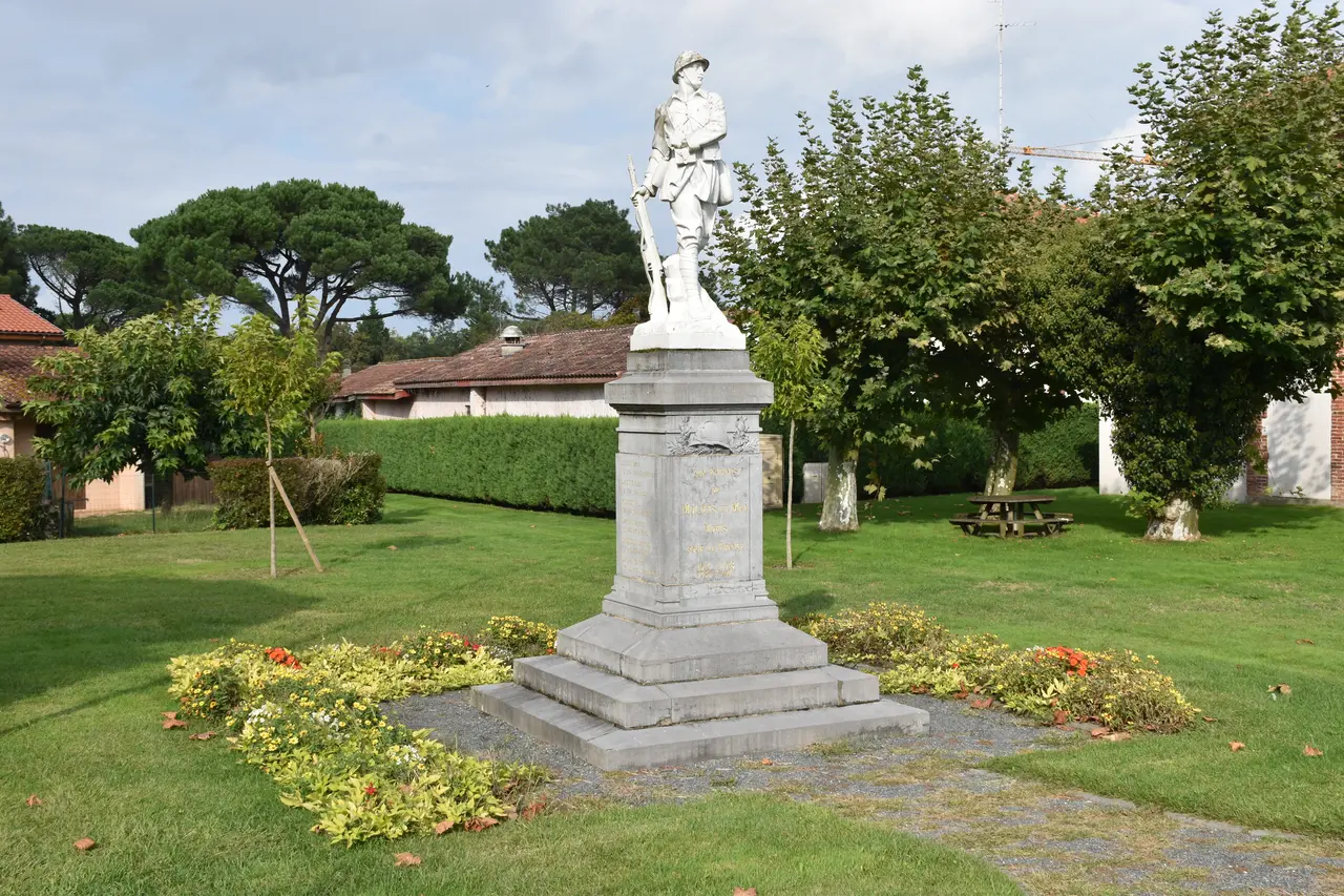 Moliets-et-Maâ Monument aux Morts 2024