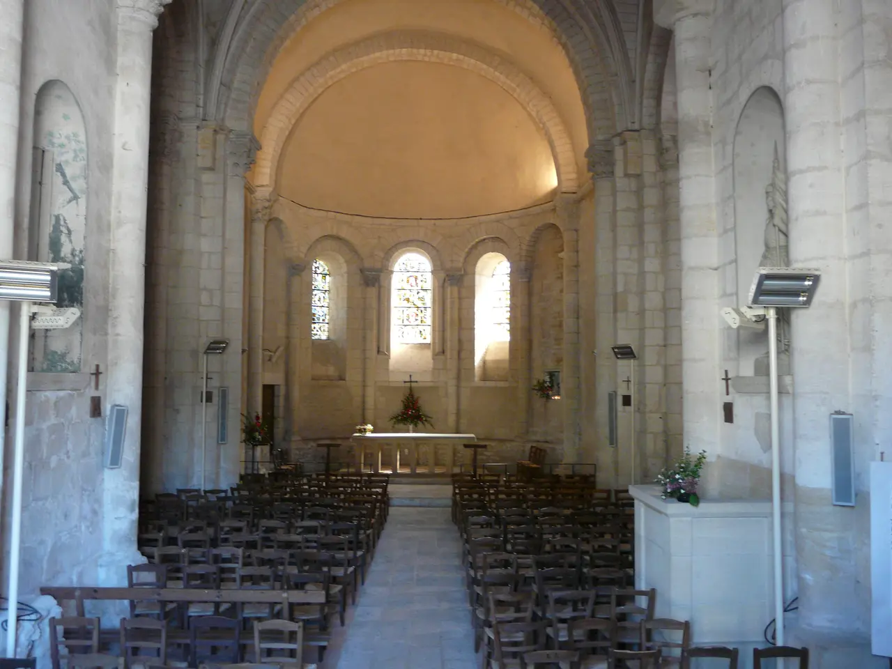 Montcaret église nef (2)