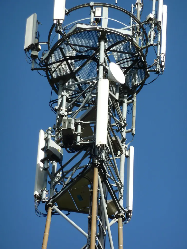 Antennes Freemobile Montussan (ajout module 2600)