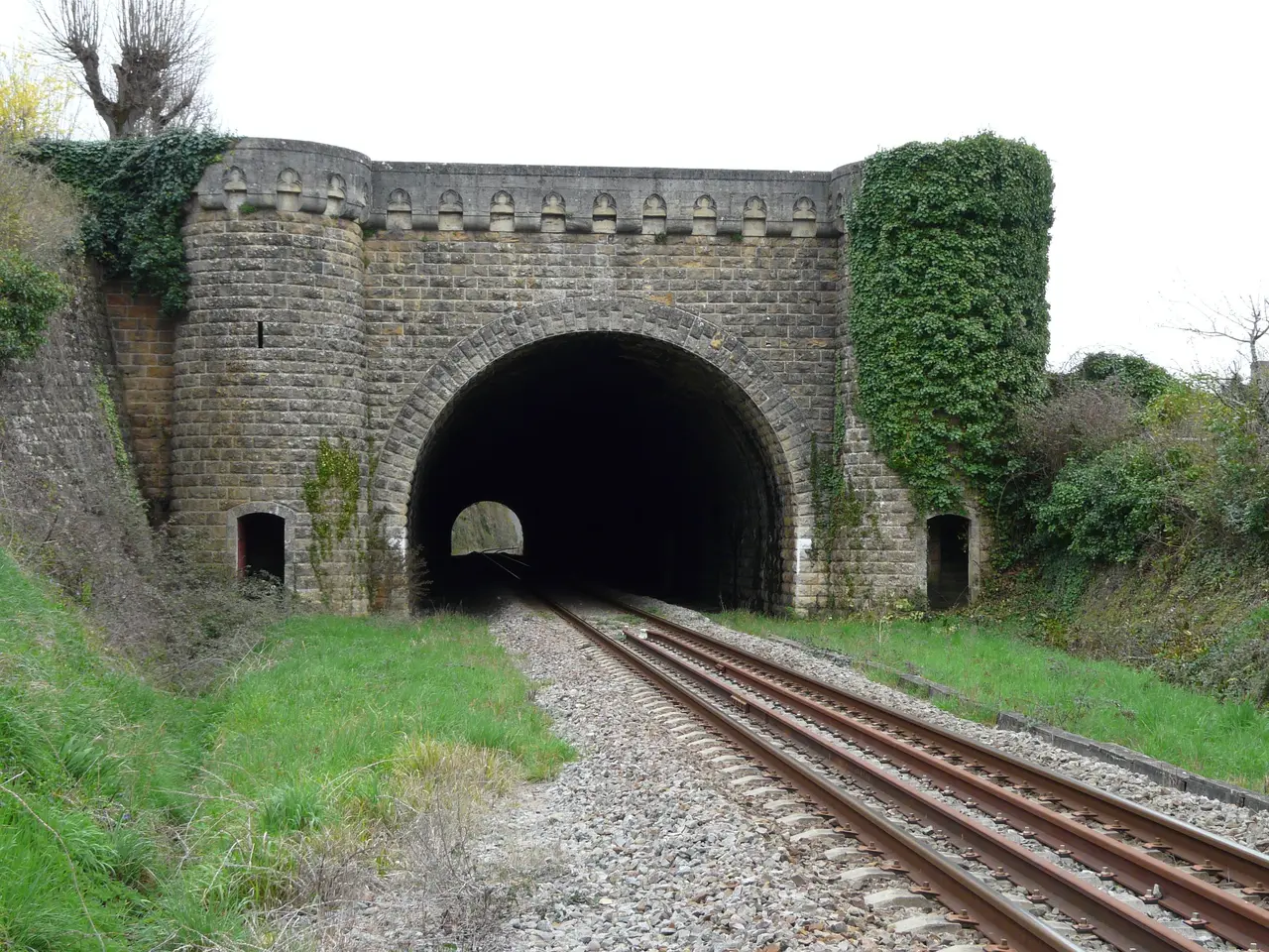 Mouleydier tunnel