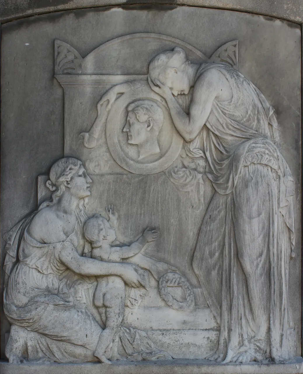 Père-Lachaise - Division 27 - Alphonse Paillet 02