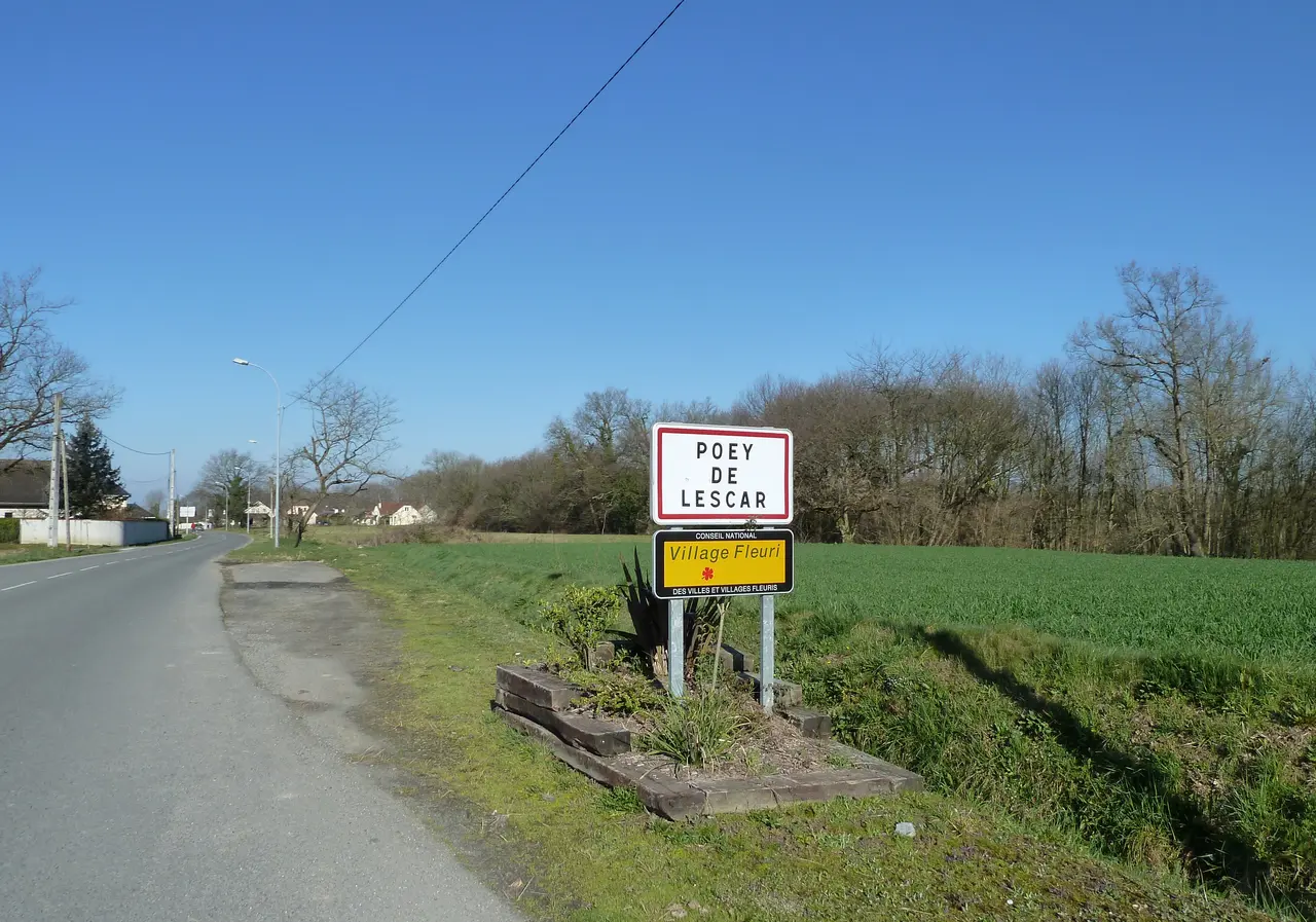 Entrée dans Poey-de-Lescar