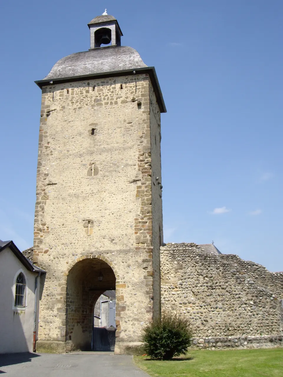 Vieille tour de Pontacq