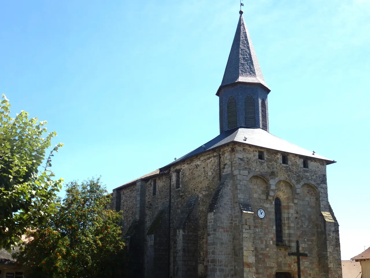 Saint-Germain-les-Belles Eglise extérieur