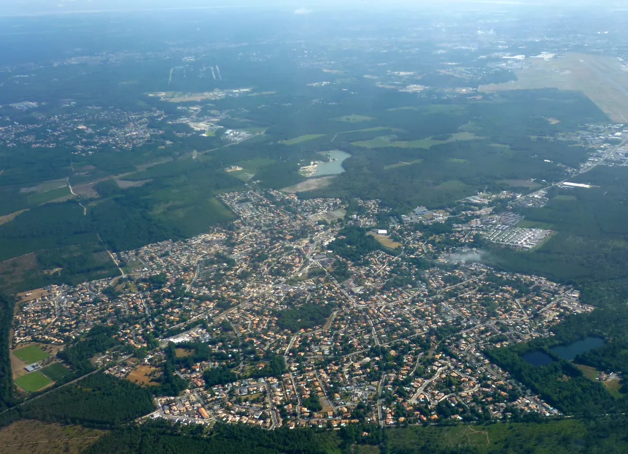 Saint-Jean-d'Illac vu du ciel