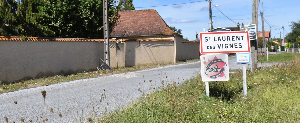 Saint-Laurent-des-Vignes - Entrée