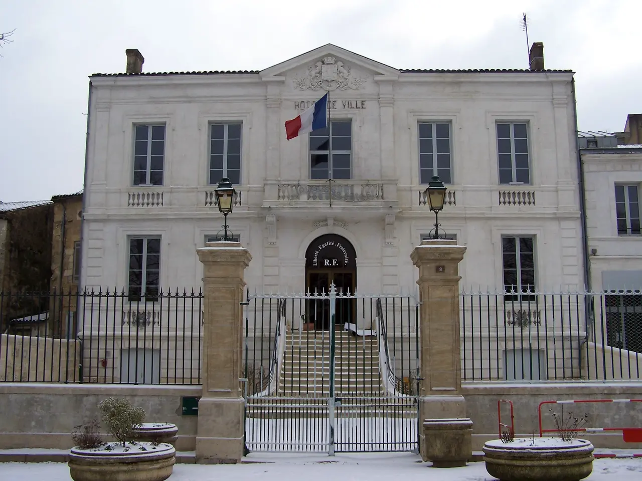 Saint-Macaire 33 Mairie