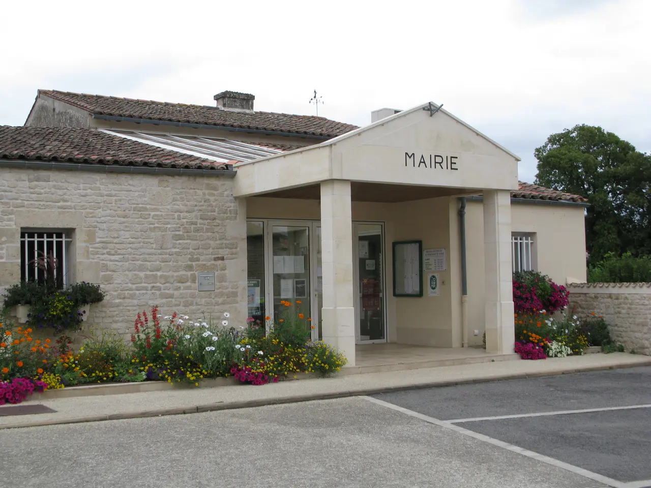Saint-Maxire - Mairie