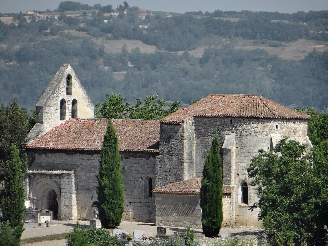 Sainte-Colombe-en-Bruilhois - Église Saint-Martin de Mourrens -1