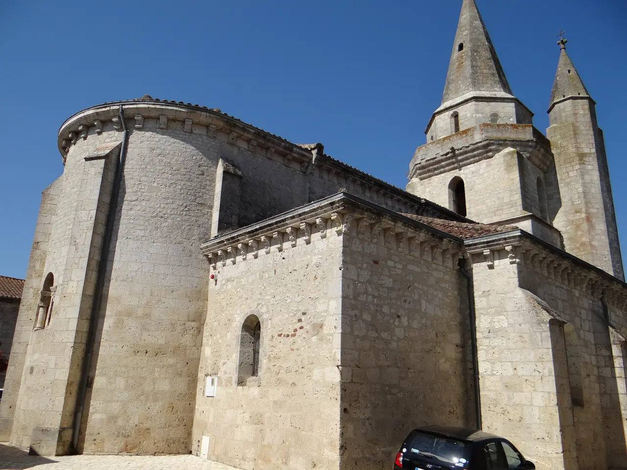 Sainte-Colombe-en-Bruilhois - Église Sainte-Colombe -1