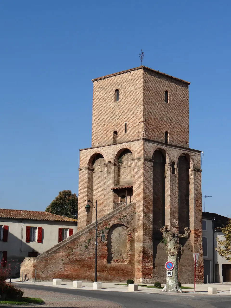 Sainte-Livrade-sur-Lot - Tour du roi -3