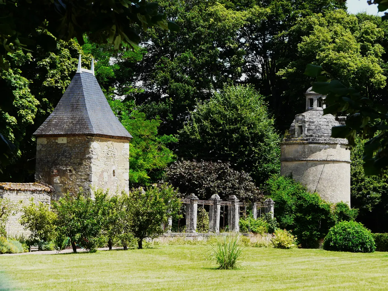 Sainte-Verge château de la Forêt