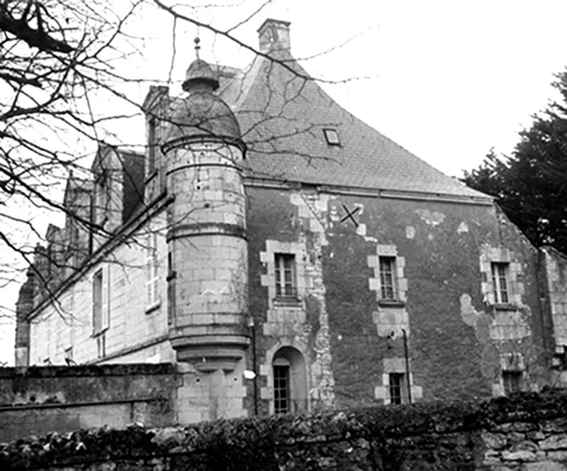 Château des Robinières (Scorbé-Clairvaux, Vienne)