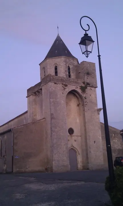 Thairé, Place de l'Eglise