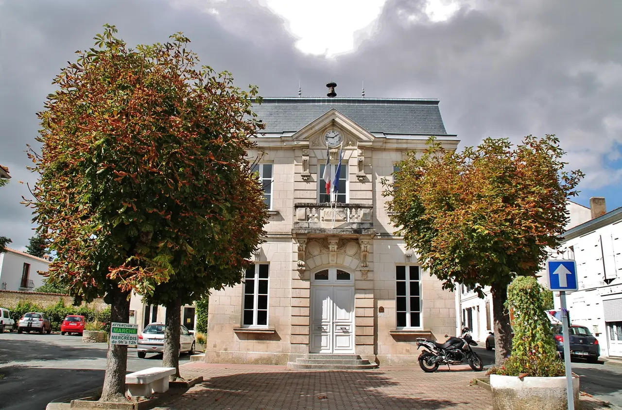 063 Thairé ( 17290 )