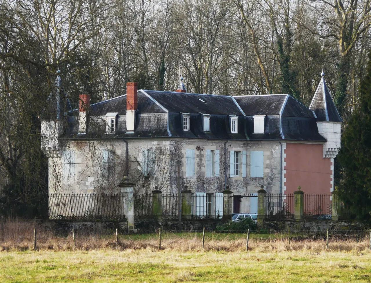 Trélissac petit château 15