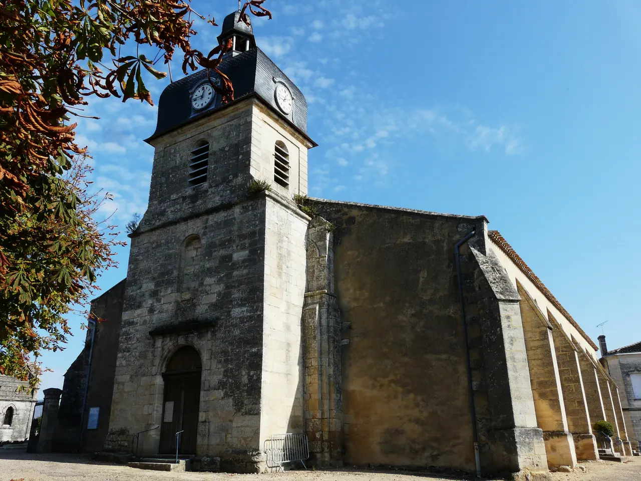 Vayres église