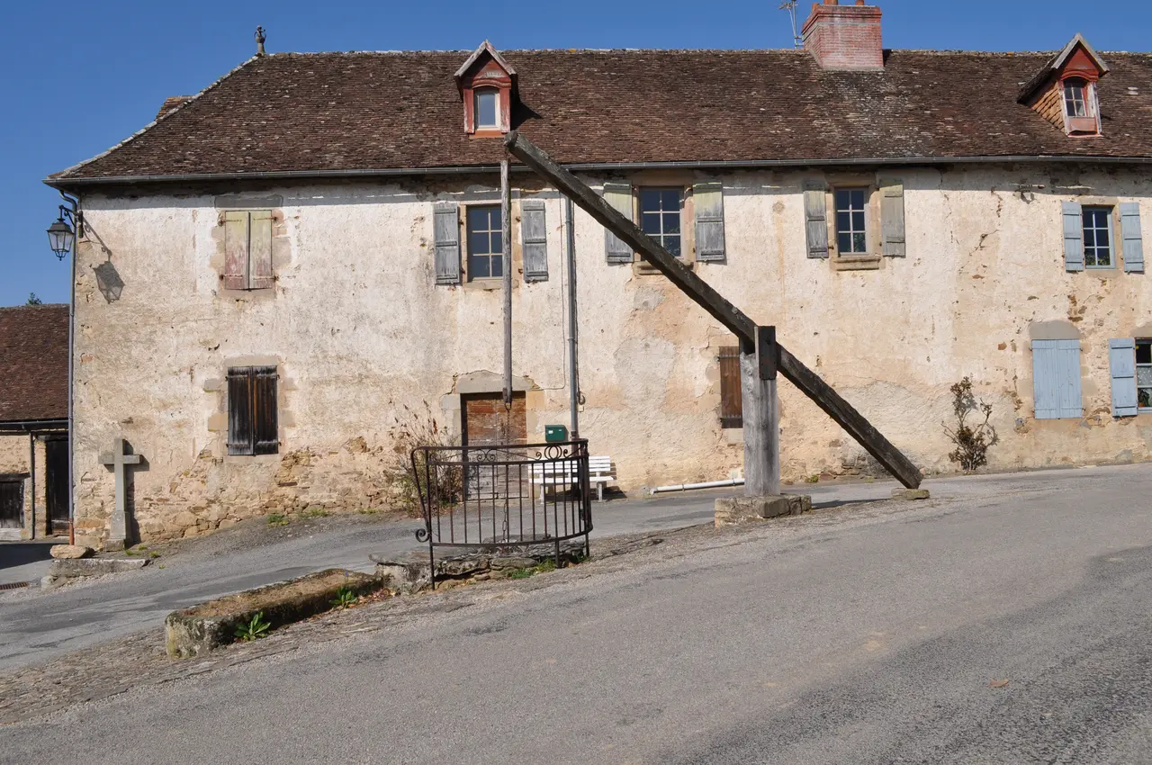Puits à balancier de Vicq-sur-Breuilh