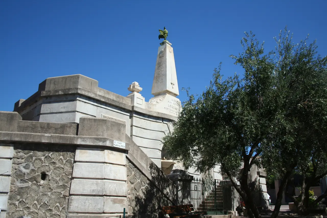 Abeilhan monument morts