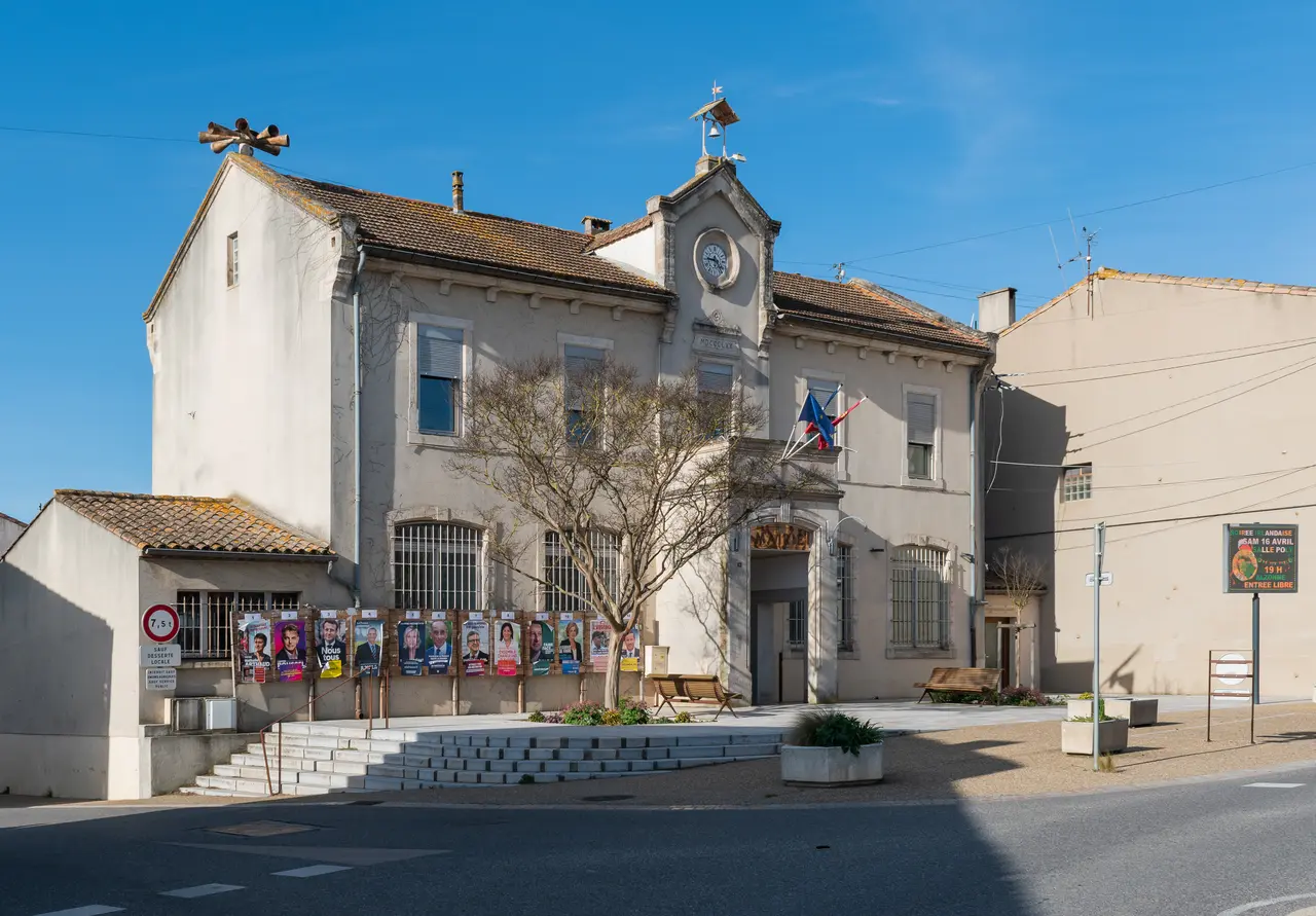 Town hall of Alzonne (1)