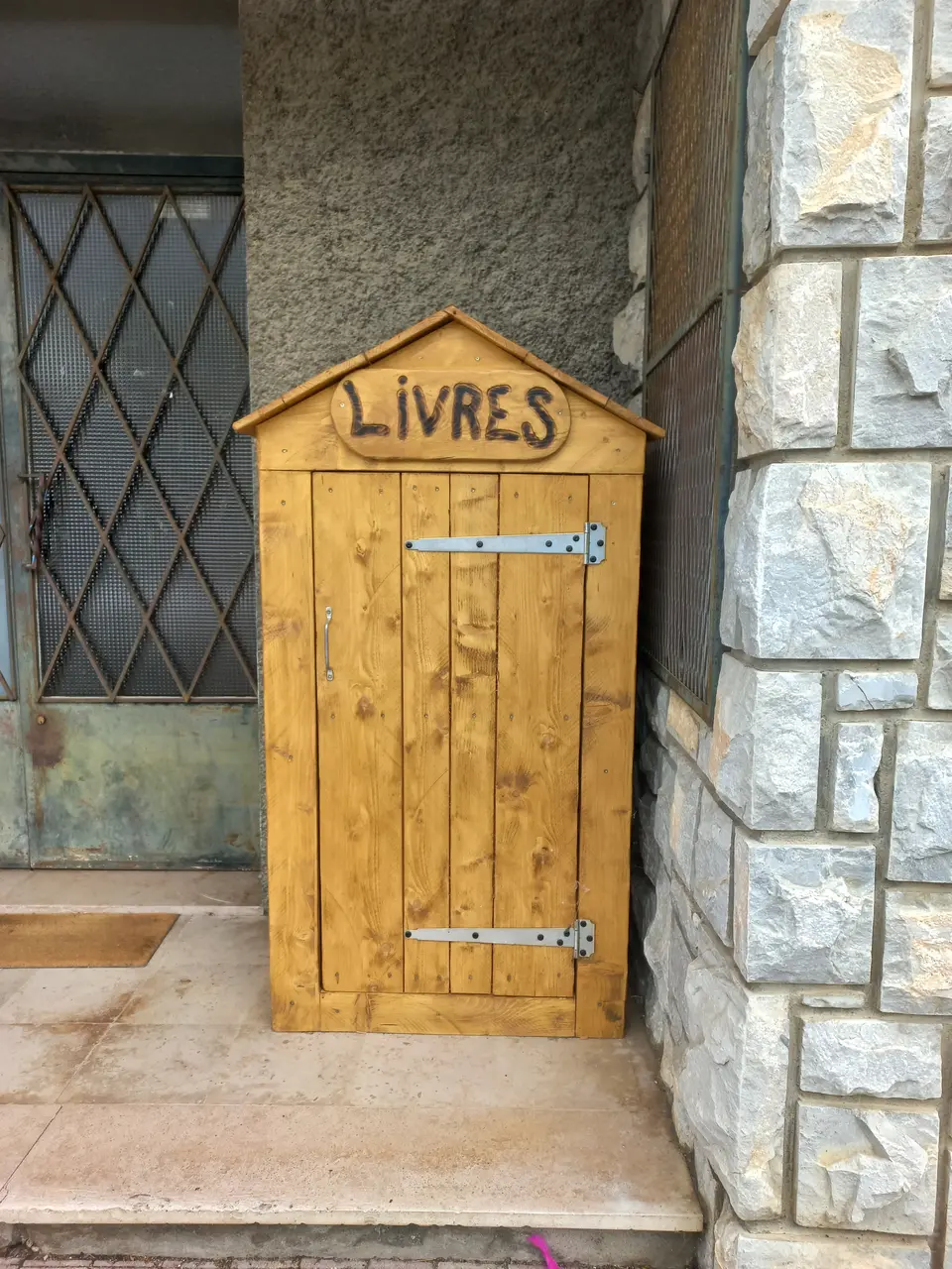 Auriac-sur-Vendinelle - MJC - boîte à livres