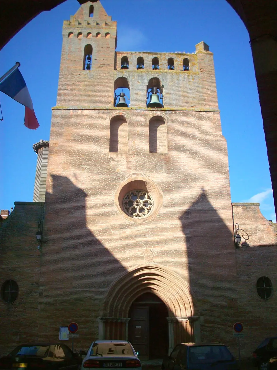 File:Église Auterive (31).jpg
