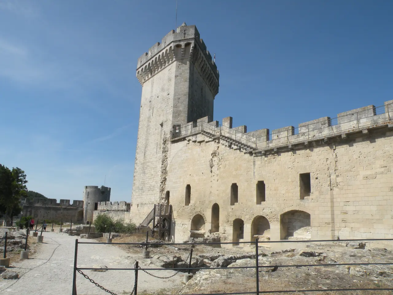Chateau de Beaucaire donjon 1