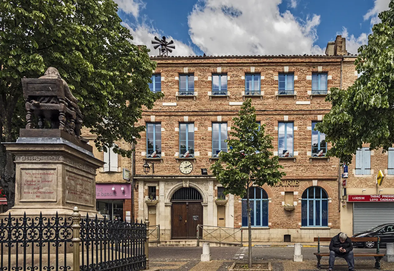 Beaumont-de-Lomagne - Hôtel Toureil - Actuelle Mairie IA00038967