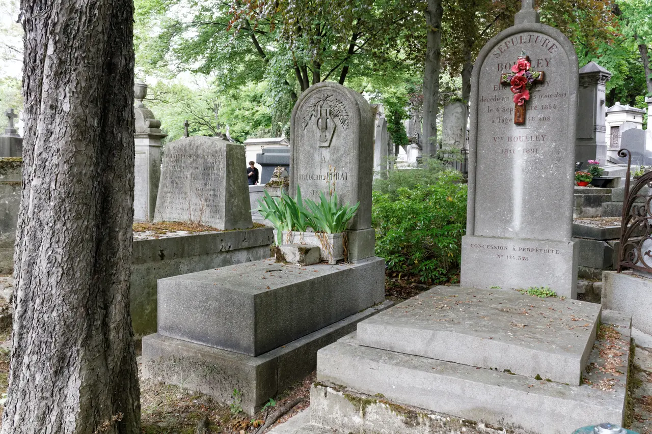Père-Lachaise - Division 49 - Bérat 01