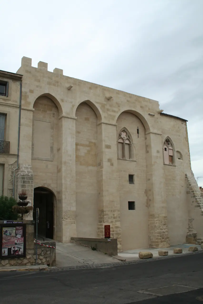 Capestang chateau 1