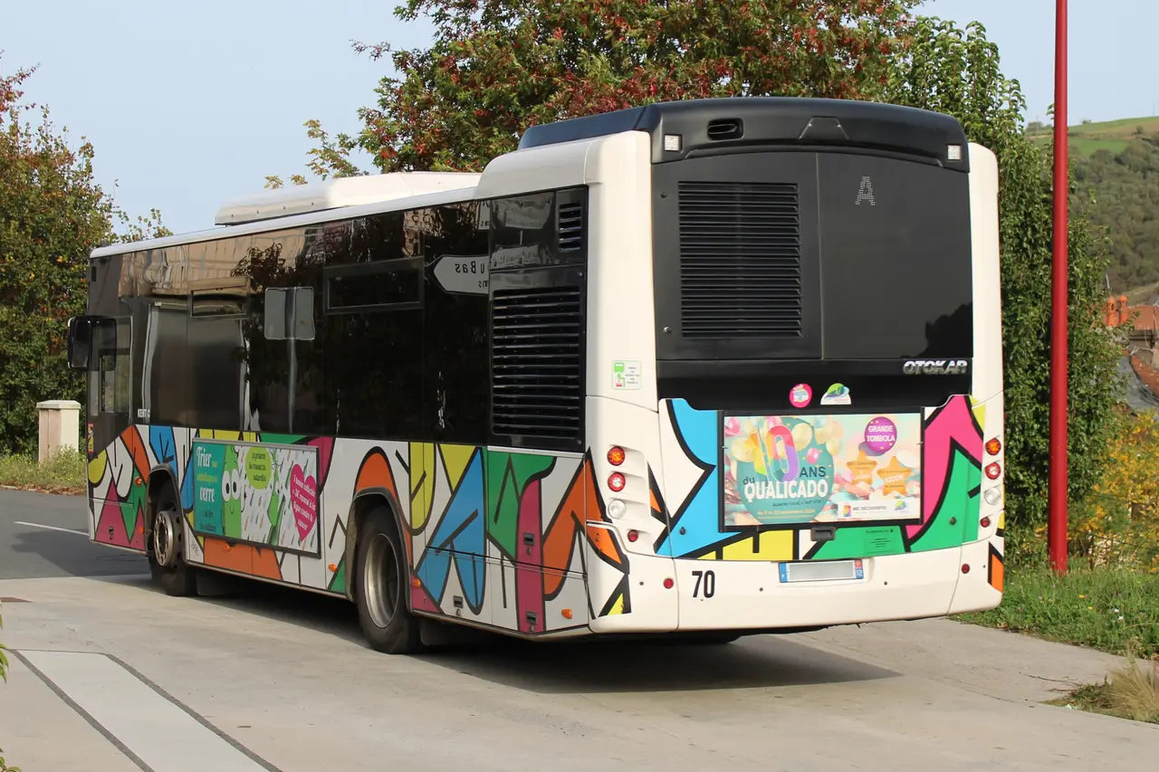Firmi - 12300 - 2024.10.15 - Le Tub - LandèsBus - Otokar Kent C n°712 (vue arrière) © Anthony Levrot