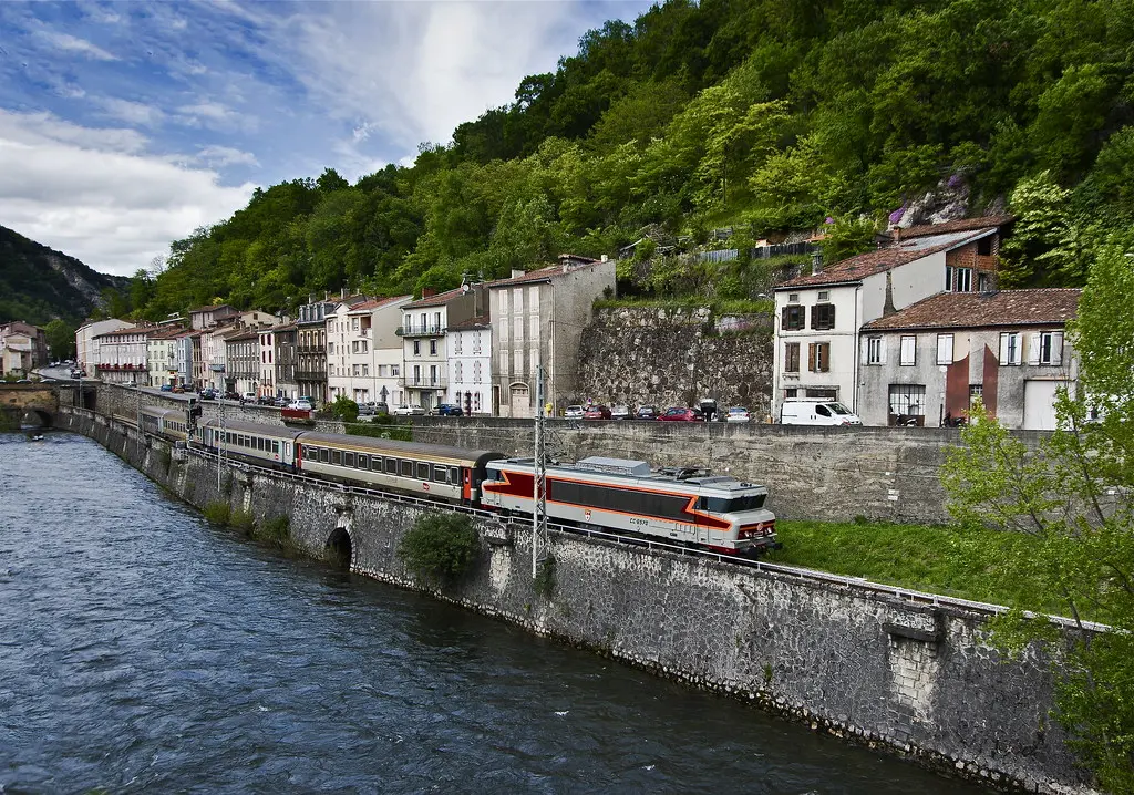 Saliendo de Foix / Quitting Foix