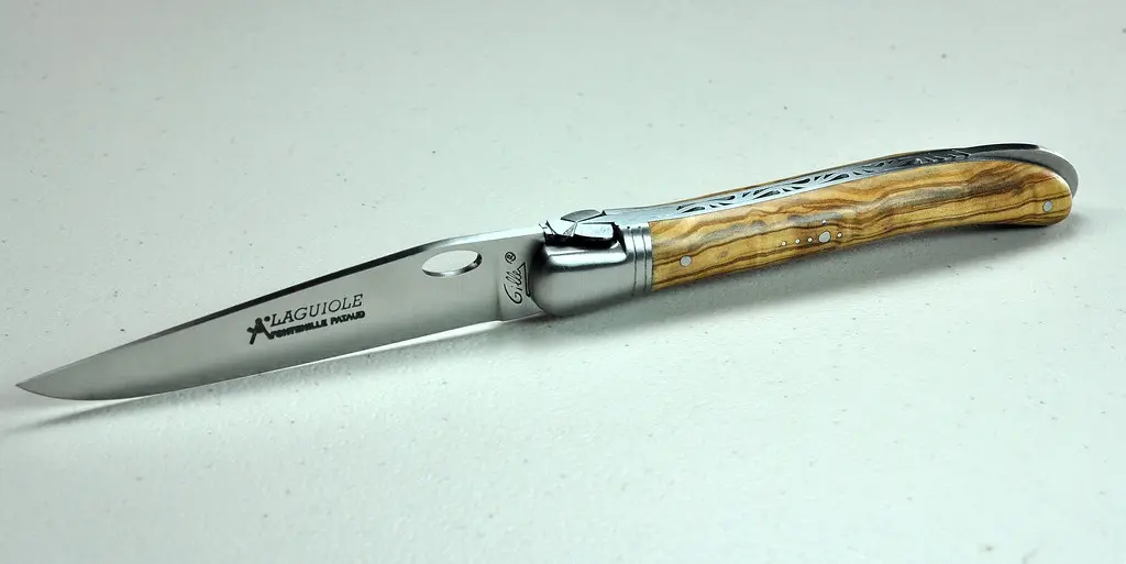 Laguiole by Fontenille-Pataud -Olive wood