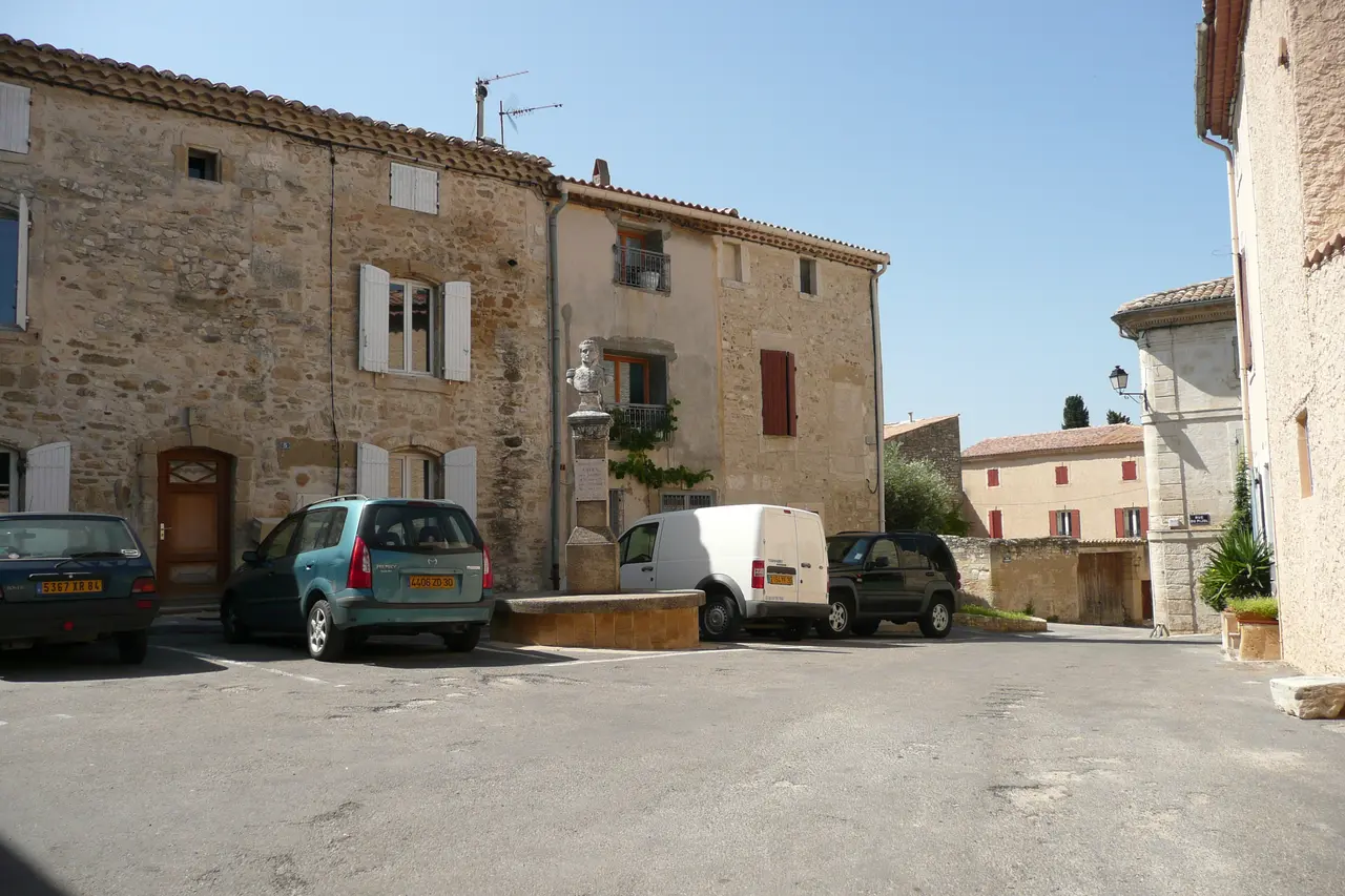 Place à Fournès