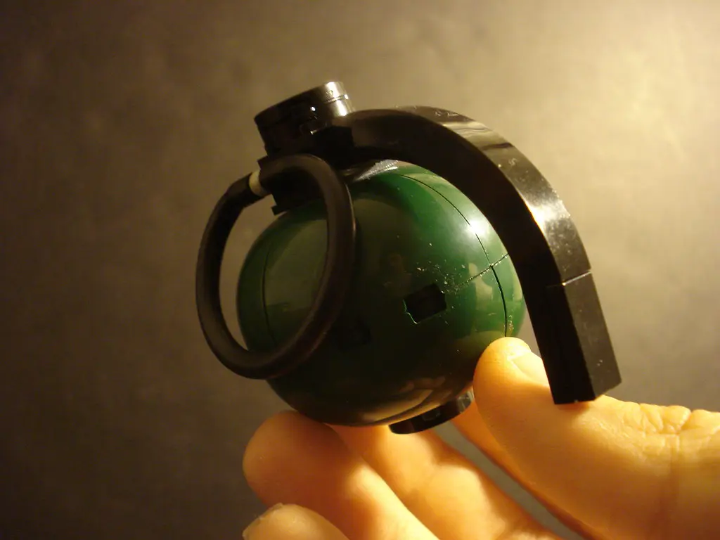 Hand grenade