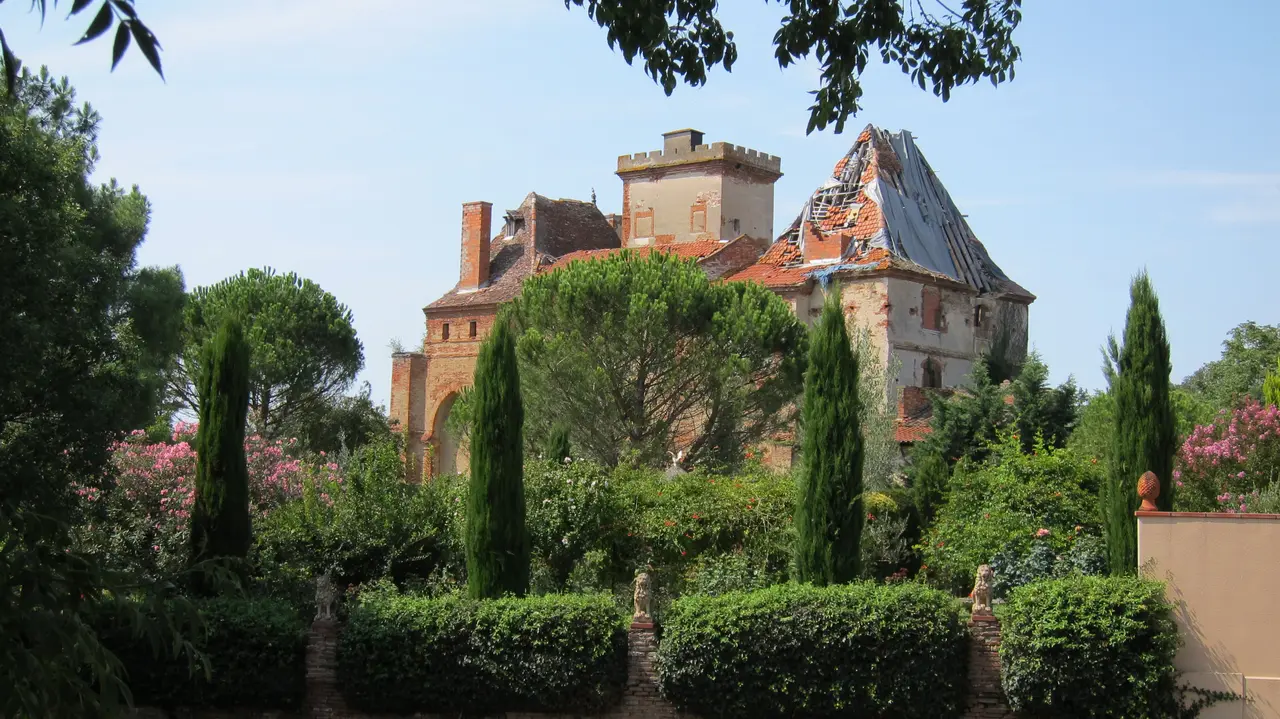 La Salvetat-Saint-Gilles - Le château - 20110813 (1)