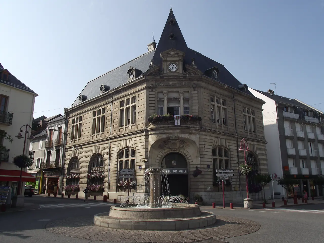 Hôtel de ville de Lannemezan (Hautes-Pyrénées, France)