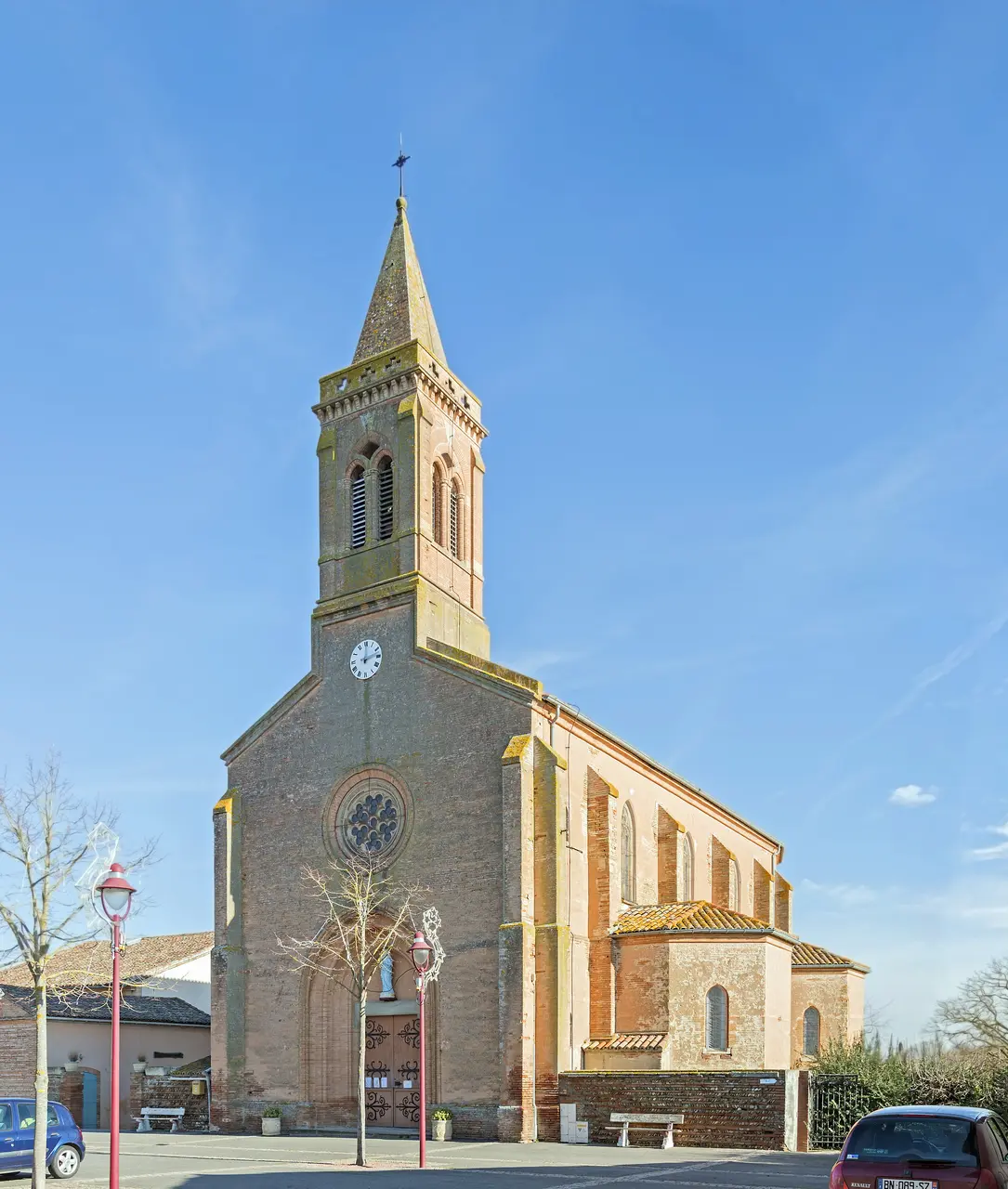 Larra (Haute-Garonne) Eglise
