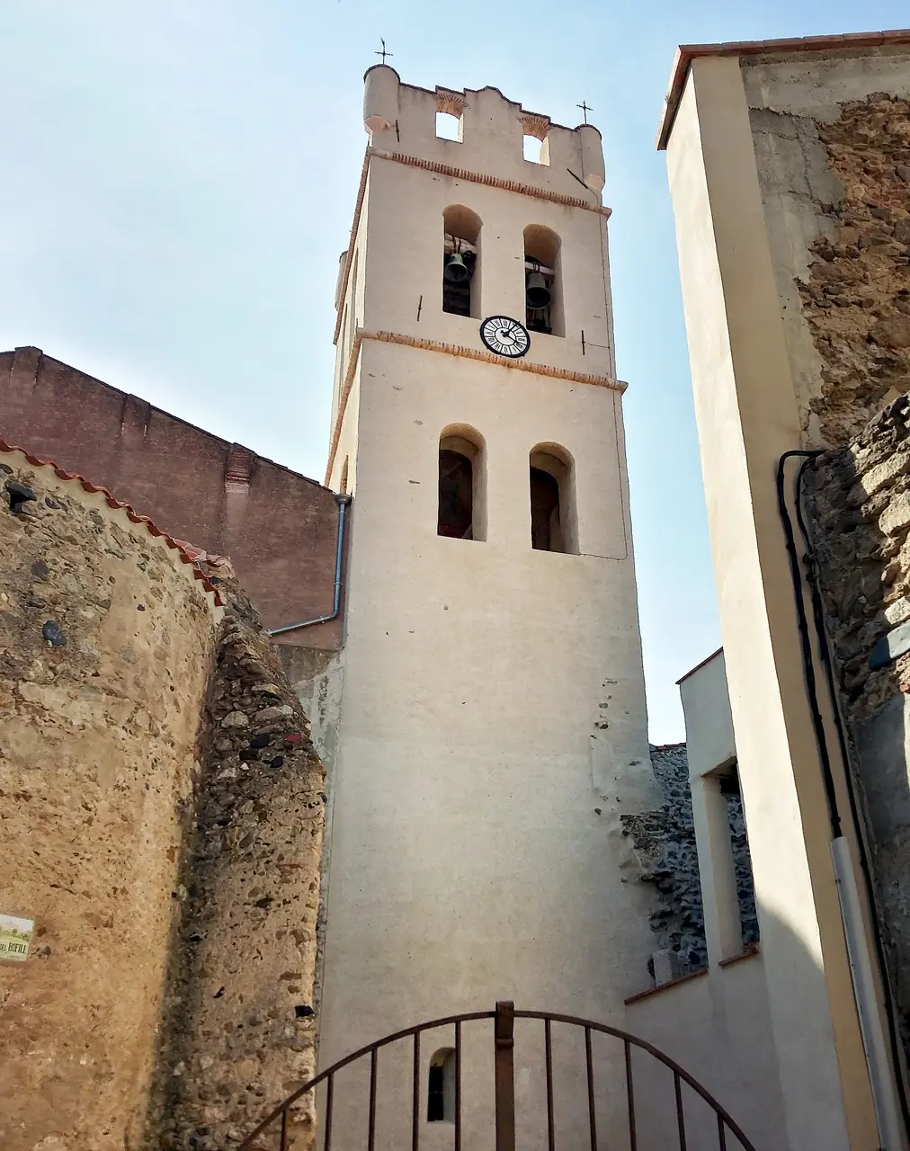 Latour-de-France - Clocher de l'église Notre Dame des Anges