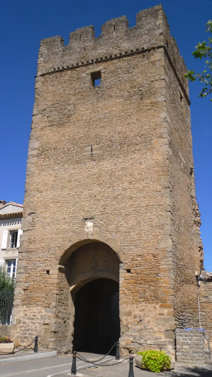 Laure-Minervois La tour du portail neuf AL1