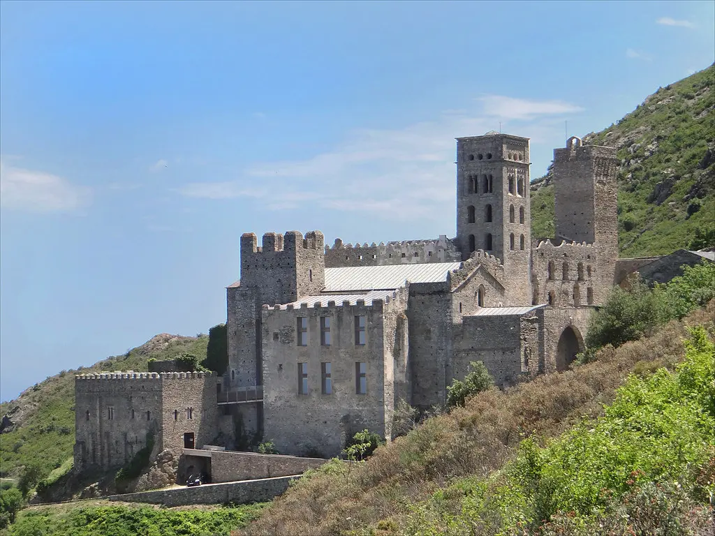 Le monastère de Sant Pere de Rodes (Espagne)