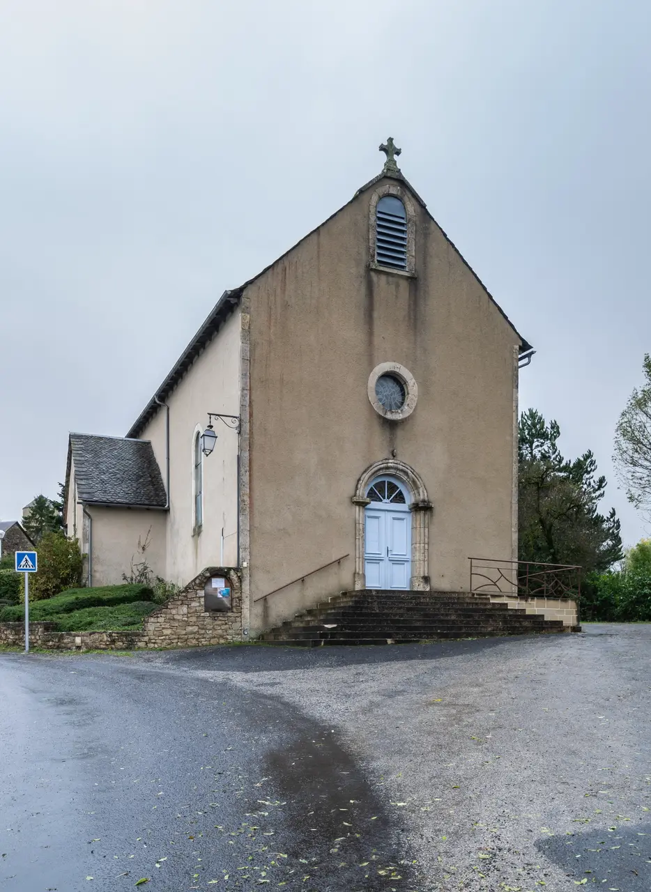 Church in Lioujas (1)