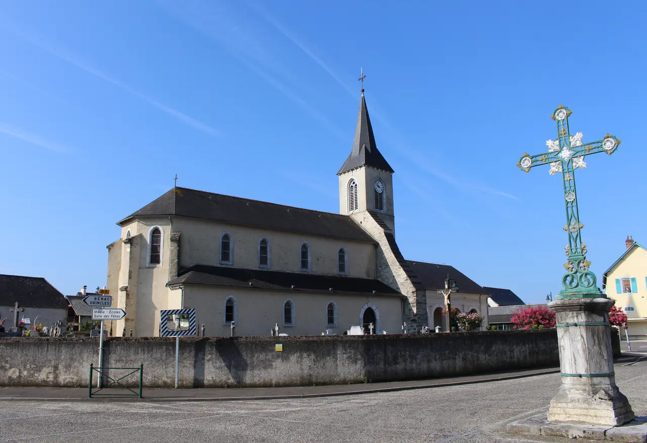 Église Saint Saturnin de Louey (Hautes-Pyrénées) 1