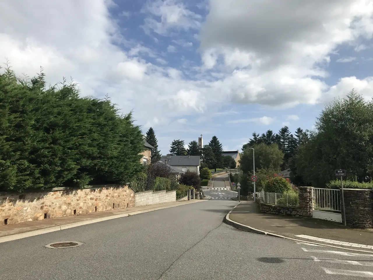 Luc-la-Primaube - rue des Sources