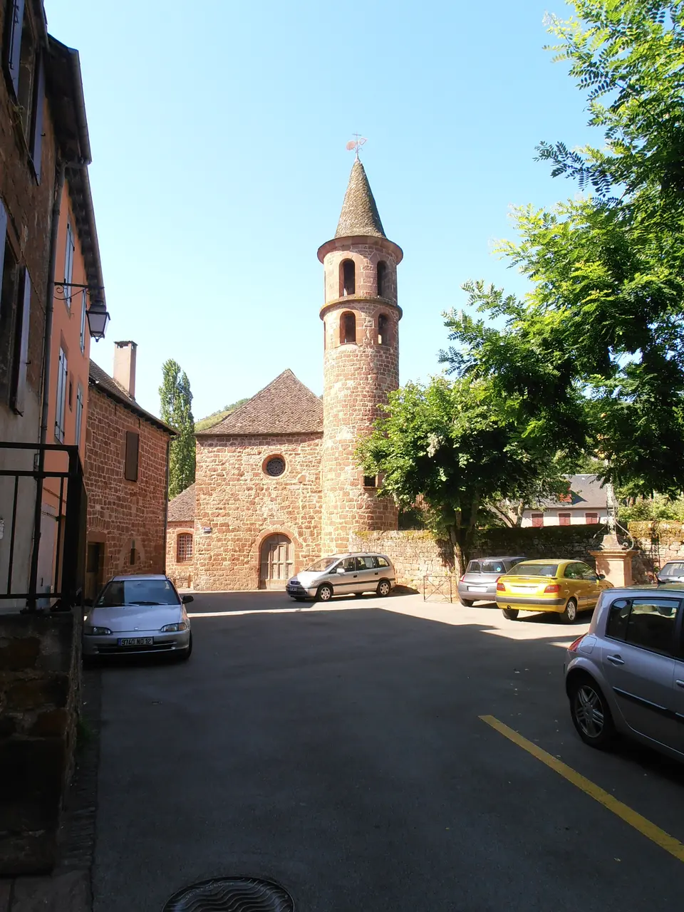File:Chapelle des Pénitents de Marcillac-Vallon 02.jpg