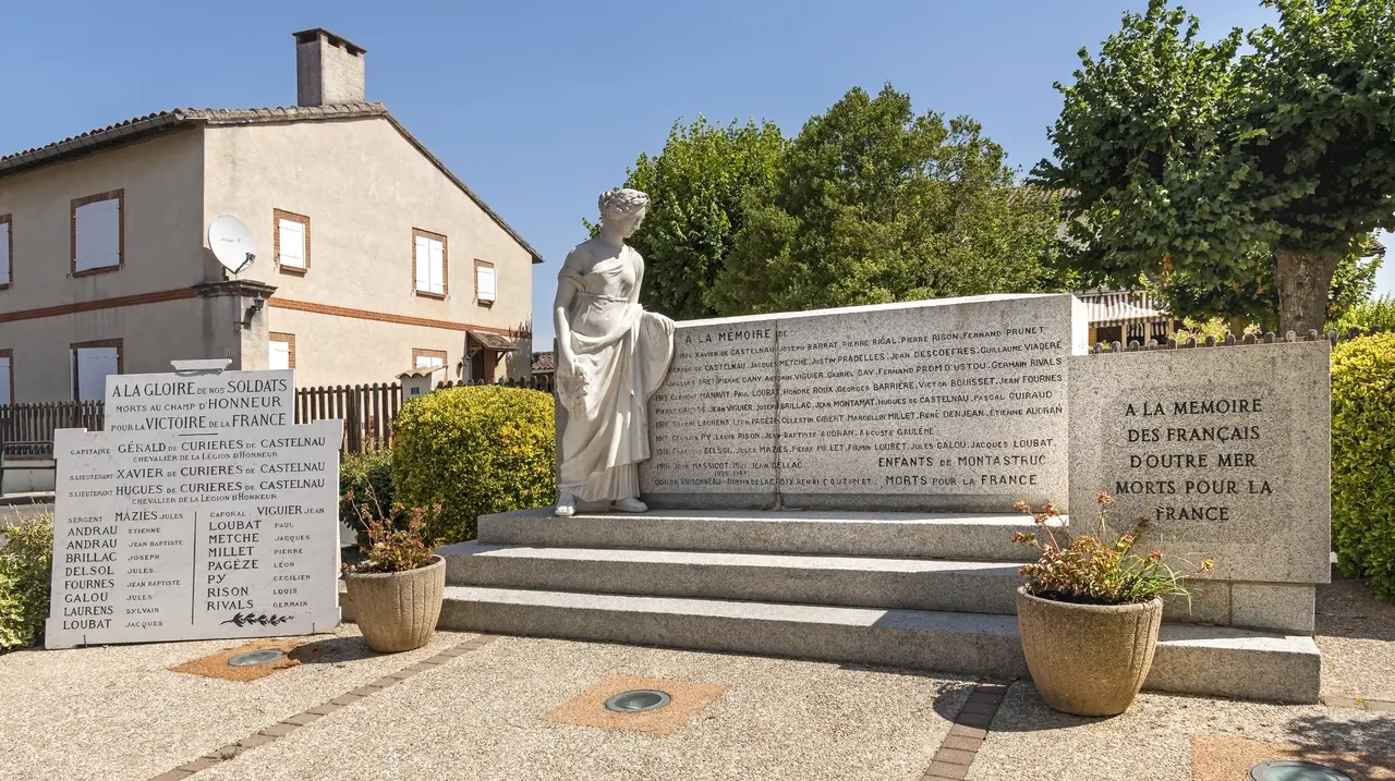 31 - Montastruc-la-Conseillère - Le monument aux morts