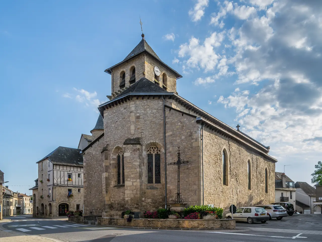 Saint Gerald church of Montbazens 02